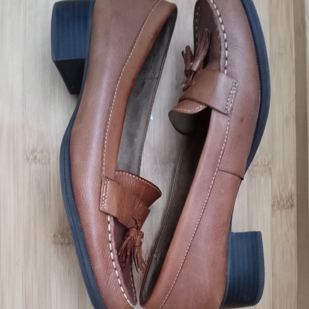 Naturalizer Shoes - Picture 5 of 7